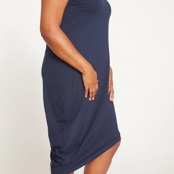 Brand new with 🏷️ 🔳Universal Standard: Iconic Geneva Dress (Navy) - Picture 7 of 11